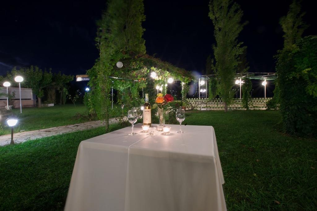 Hotel Theoxenia Anex Mesolóngion المظهر الخارجي الصورة